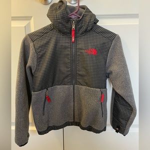 Boys North Face fleece jacket. Good condition. Black, gray and red.